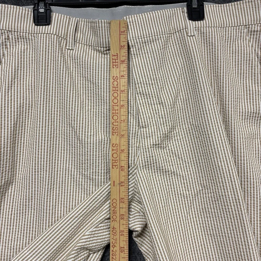 Nike Dri-FIT Golf Shorts 38 Khaki Seersucker Stripe‎ Stretch 8